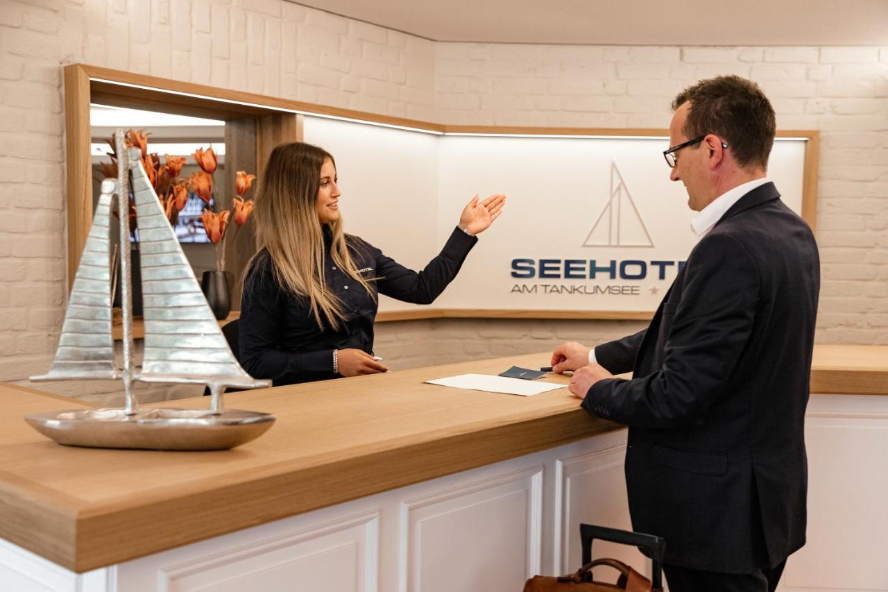 Seehotel Am Tankumsee Isenbüttel Dış mekan fotoğraf