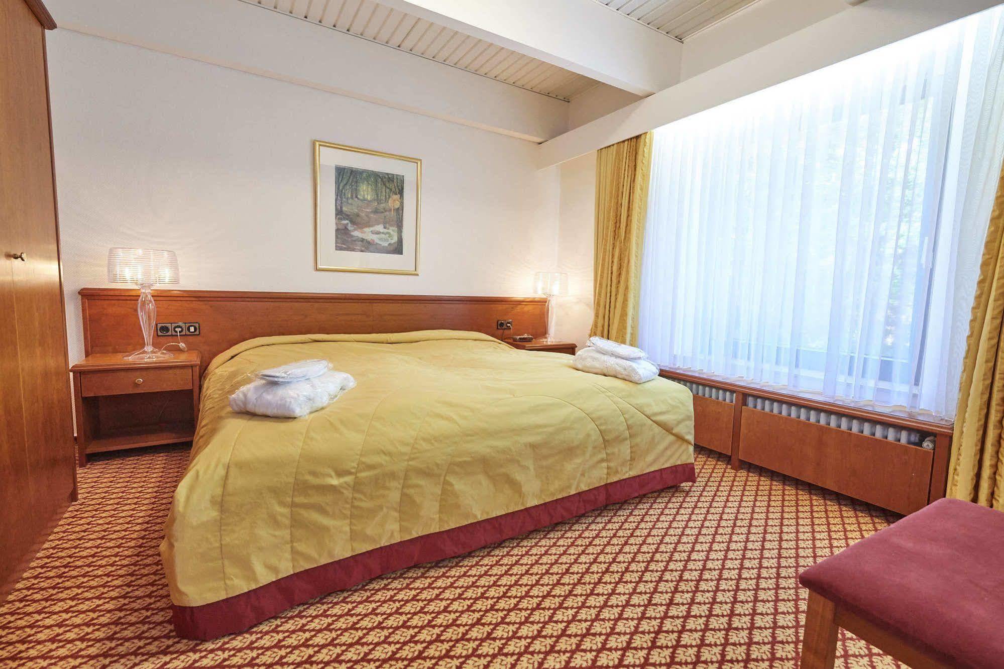 Seehotel Am Tankumsee Isenbüttel Dış mekan fotoğraf